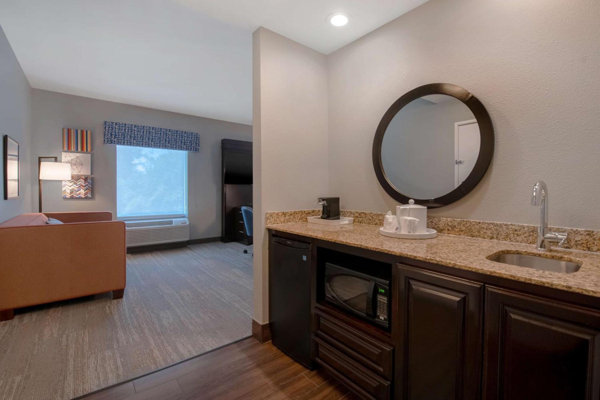 Hampton Inn & Suites Harvey New Orleans Westbank Exteriör bild